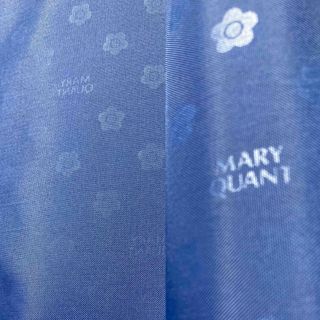 マリークワント(MARY QUANT)の★新品★マリークワント「MARYQUANT」布地★濃いめの青★デイジー柄とロゴ②(その他)