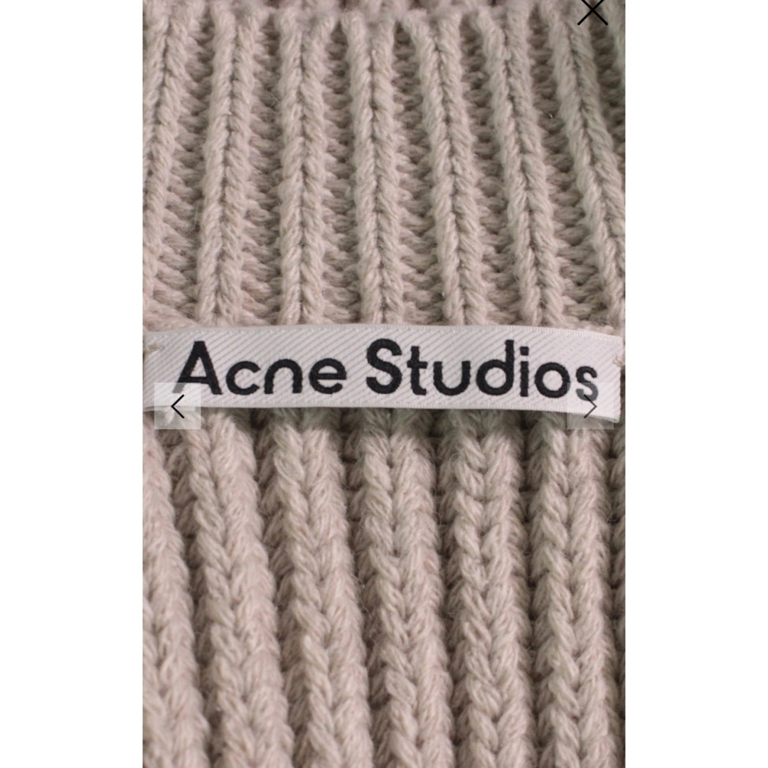 Acne Studios(アクネストゥディオズ)のacne studios ビッグVネックニットベスト レディースのトップス(ニット/セーター)の商品写真