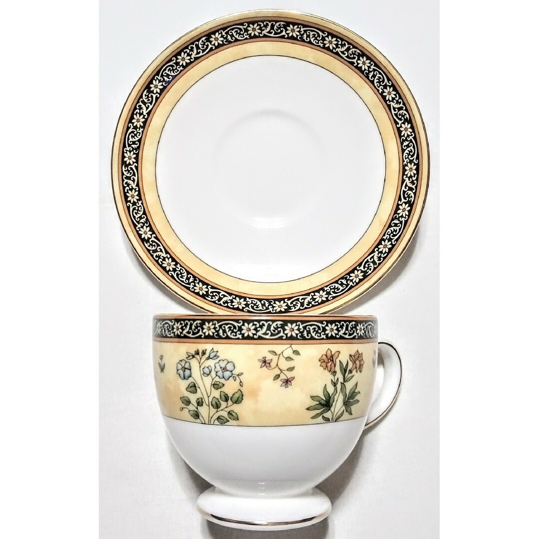 WEDGWOOD(ウェッジウッド)の大人気のブランド食器廃盤品(ウェッジウッド 黒壺インディアカップ&ソーサー)格安 インテリア/住まい/日用品のキッチン/食器(グラス/カップ)の商品写真