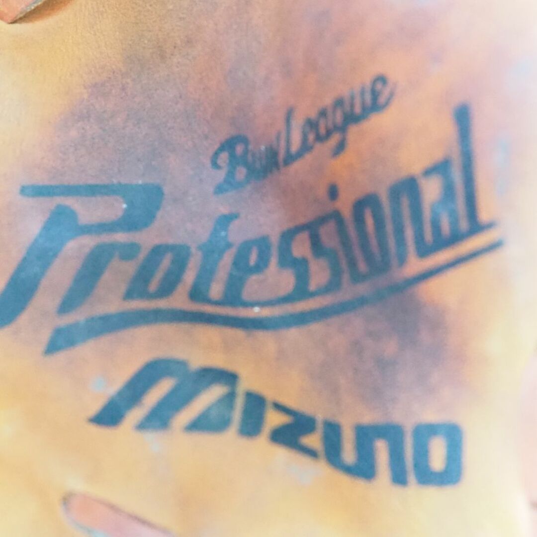 MIZUNO(ミズノ)のMIZUNO ミズノ Buw League Professional ビューリーグ プロフェッショナル NUGGETS EX 軟式野球グローブ 一般 レザー 右投げ 内野手グラブ 青ロゴ HU775C  スポーツ/アウトドアの野球(グローブ)の商品写真
