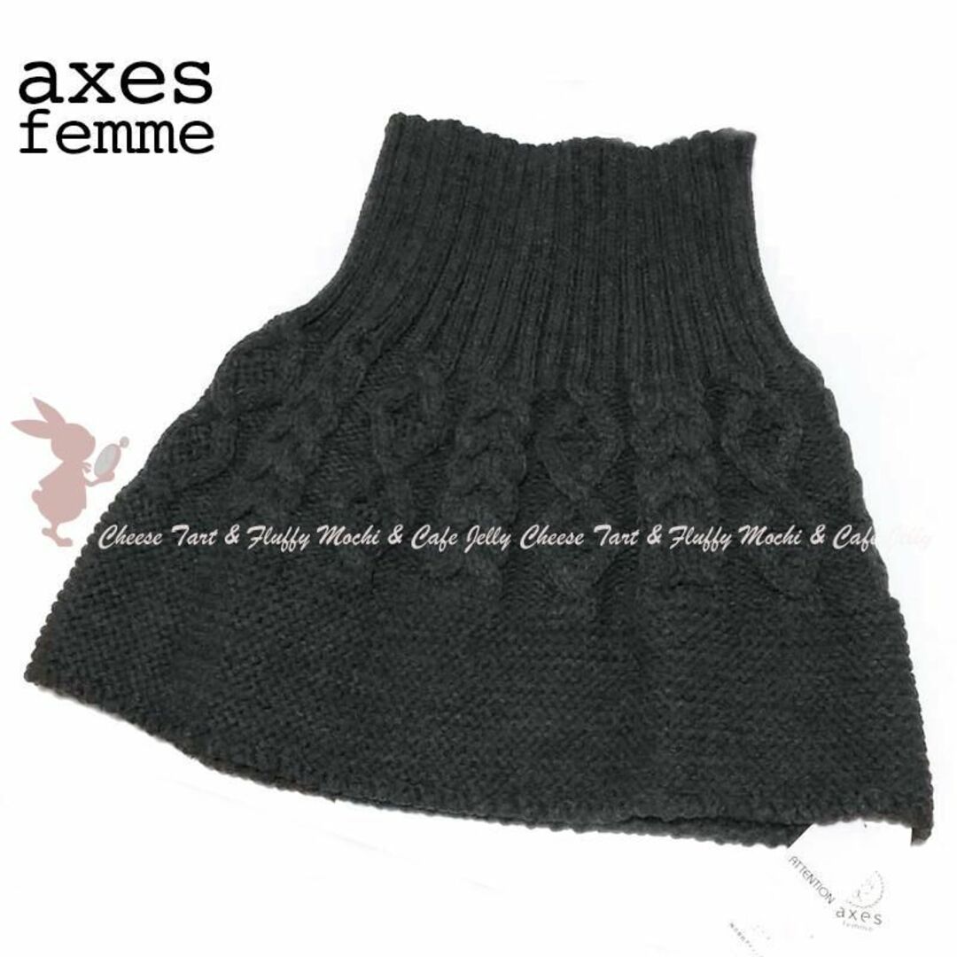 axes femme(アクシーズファム)のaxes femme ケーブル編みミニケープ ニット レディースのジャケット/アウター(ポンチョ)の商品写真