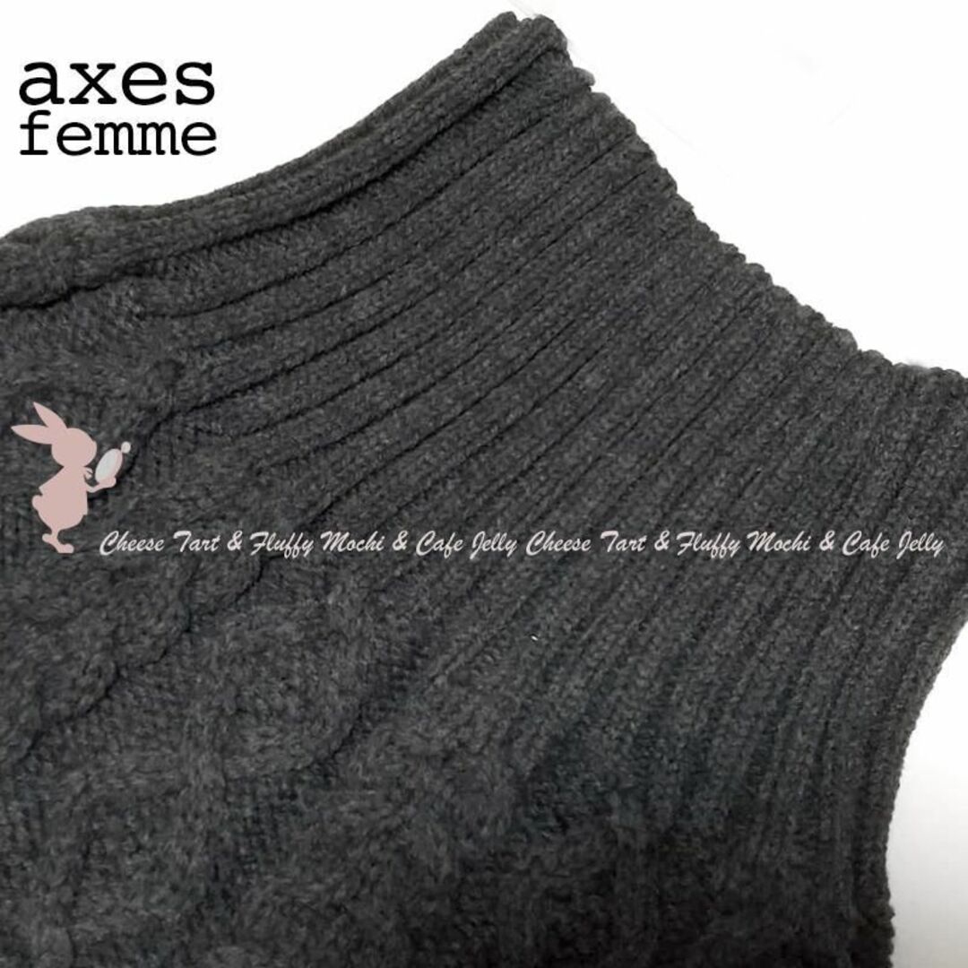 axes femme(アクシーズファム)のaxes femme ケーブル編みミニケープ ニット レディースのジャケット/アウター(ポンチョ)の商品写真