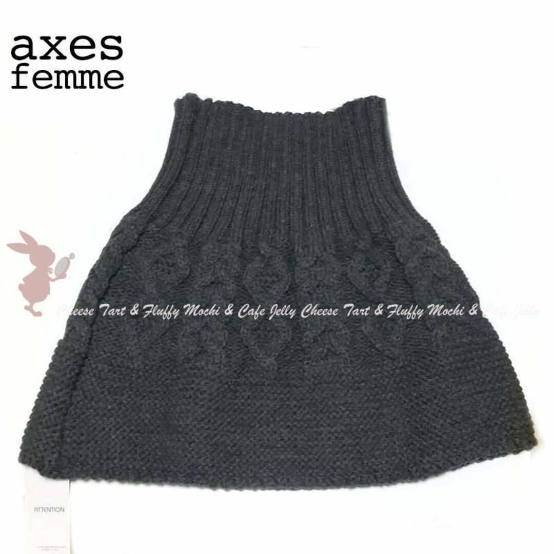 axes femme(アクシーズファム)のaxes femme ケーブル編みミニケープ ニット レディースのジャケット/アウター(ポンチョ)の商品写真