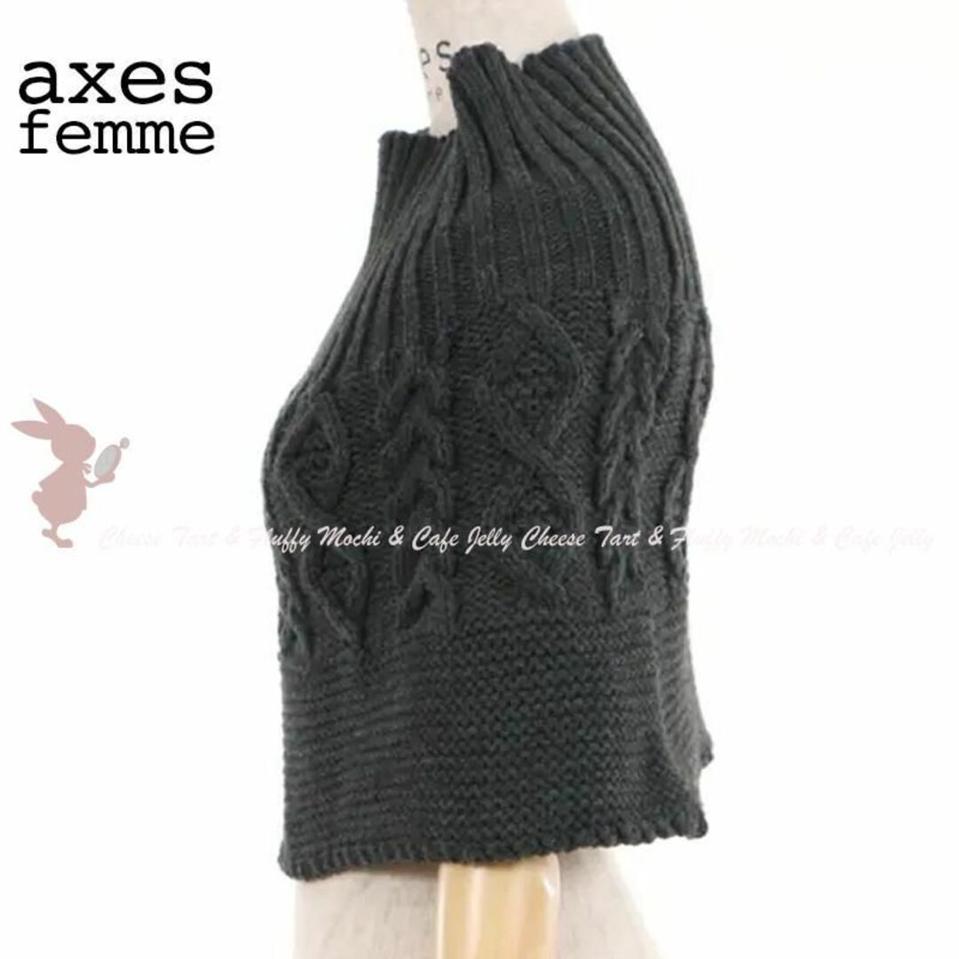 axes femme(アクシーズファム)のaxes femme ケーブル編みミニケープ ニット レディースのジャケット/アウター(ポンチョ)の商品写真