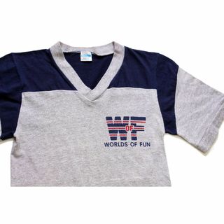 チャンピオン(Champion)の70s USA製 Championチャンピオン WORLDS OF FUN 染み込みプリント ツートン Vネック Tシャツ 杢グレー×紺 S★ビンテージ バータグ(Tシャツ(半袖/袖なし))