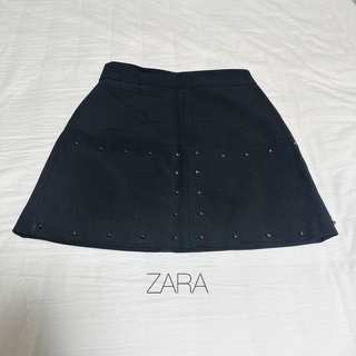 ザラ(ZARA)のZARA ザラ　ミニスカート　ブラック　スタッズ　xsサイズ(ミニスカート)