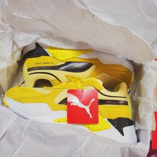 ポケモン(ポケモン)の新品 プーマ ピカチュウ スニーカー PUMA直営店限定 PUMA ポケモン 靴(スニーカー)