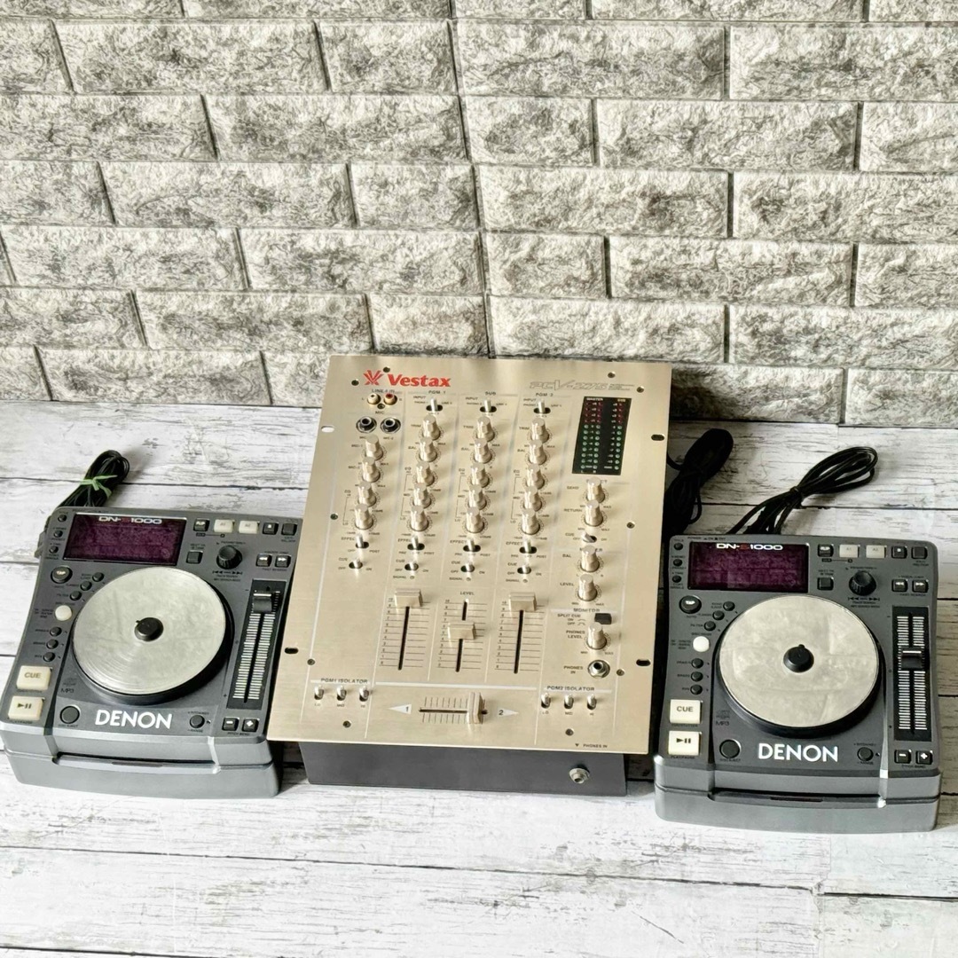 Vestax(ベスタクス)のVestax DJミキサー DENON コントローラー２台セット 楽器のDJ機器(DJミキサー)の商品写真