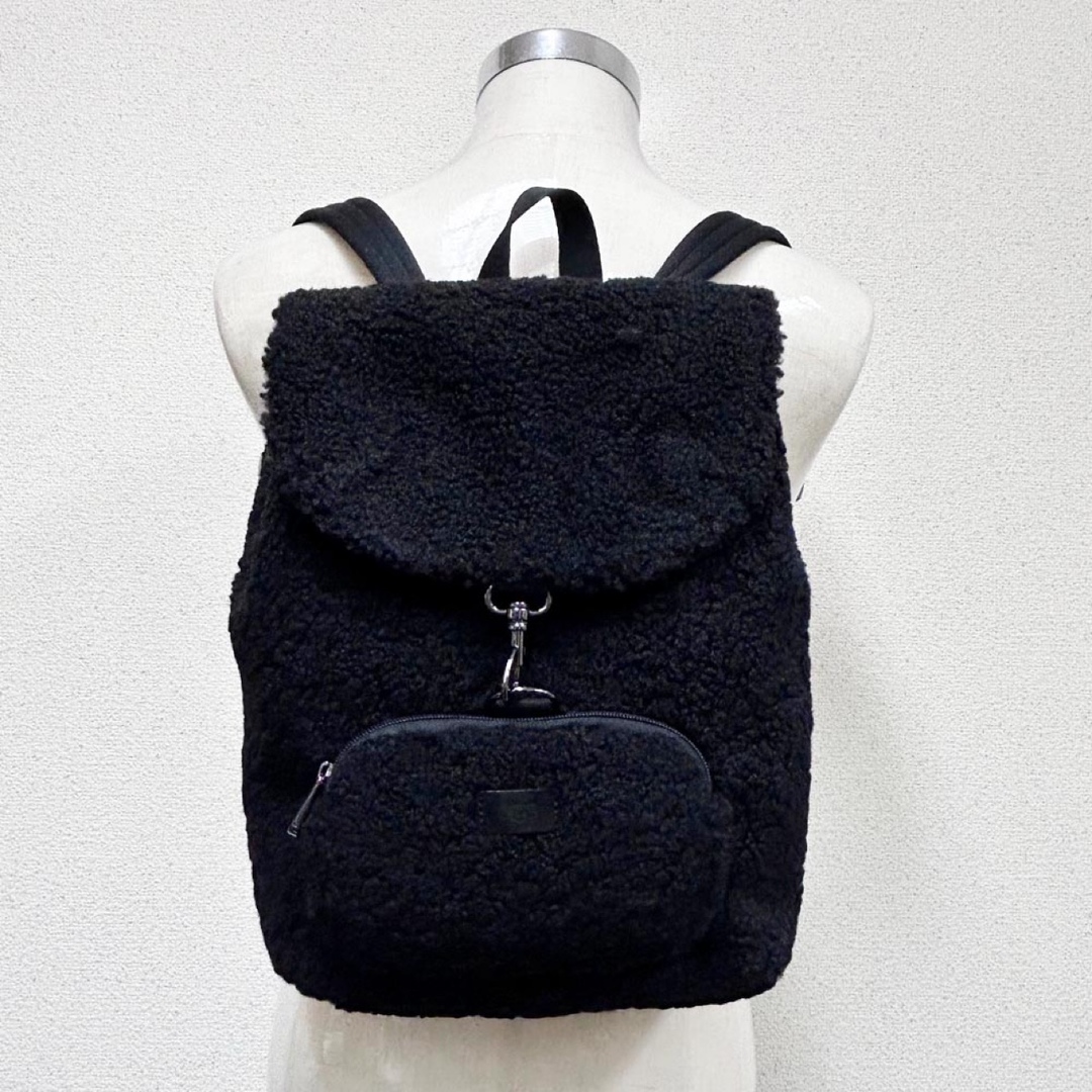 UGG(アグ)の新品 UGG バックパック INARA BACKPACK SHERPA ブラック レディースのバッグ(リュック/バックパック)の商品写真