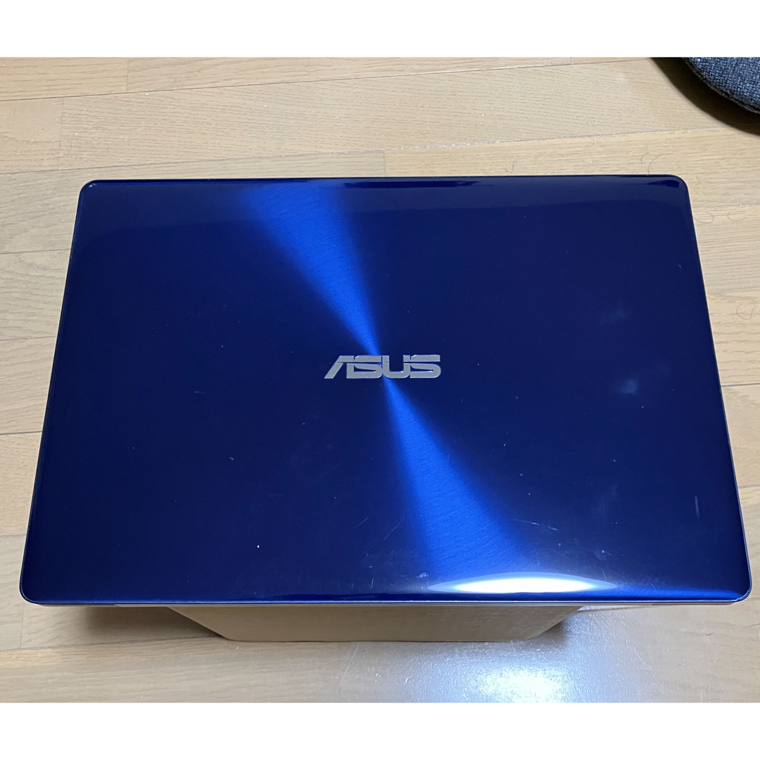 ASUS(エイスース)のASUS ZenBook UX331UN ロイヤルブルー　GeForce搭載 スマホ/家電/カメラのPC/タブレット(ノートPC)の商品写真