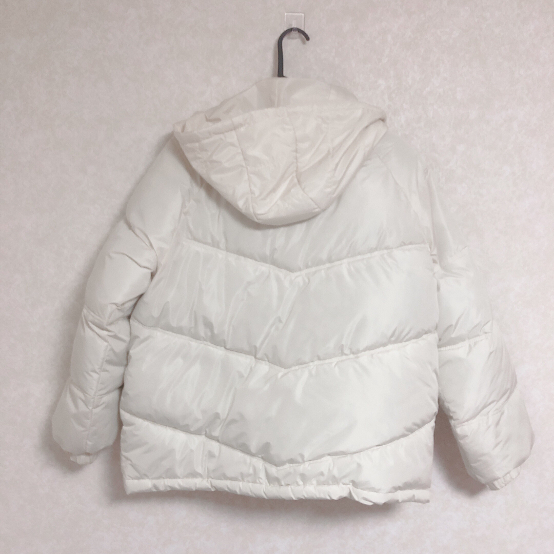 GORGE ライン中綿ブルゾン オフホワイト レディースのジャケット/アウター(ダウンジャケット)の商品写真