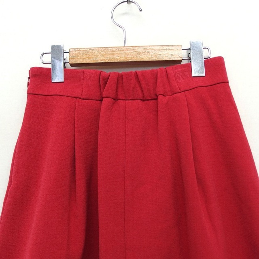 Techichi(テチチ)のテチチ Te chichi タグ付き フレア スカート 膝丈 シンプル タック レディースのスカート(ひざ丈スカート)の商品写真