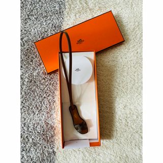 Hermes - HERMESバッグチャームオランナノサンダルアクセサリー