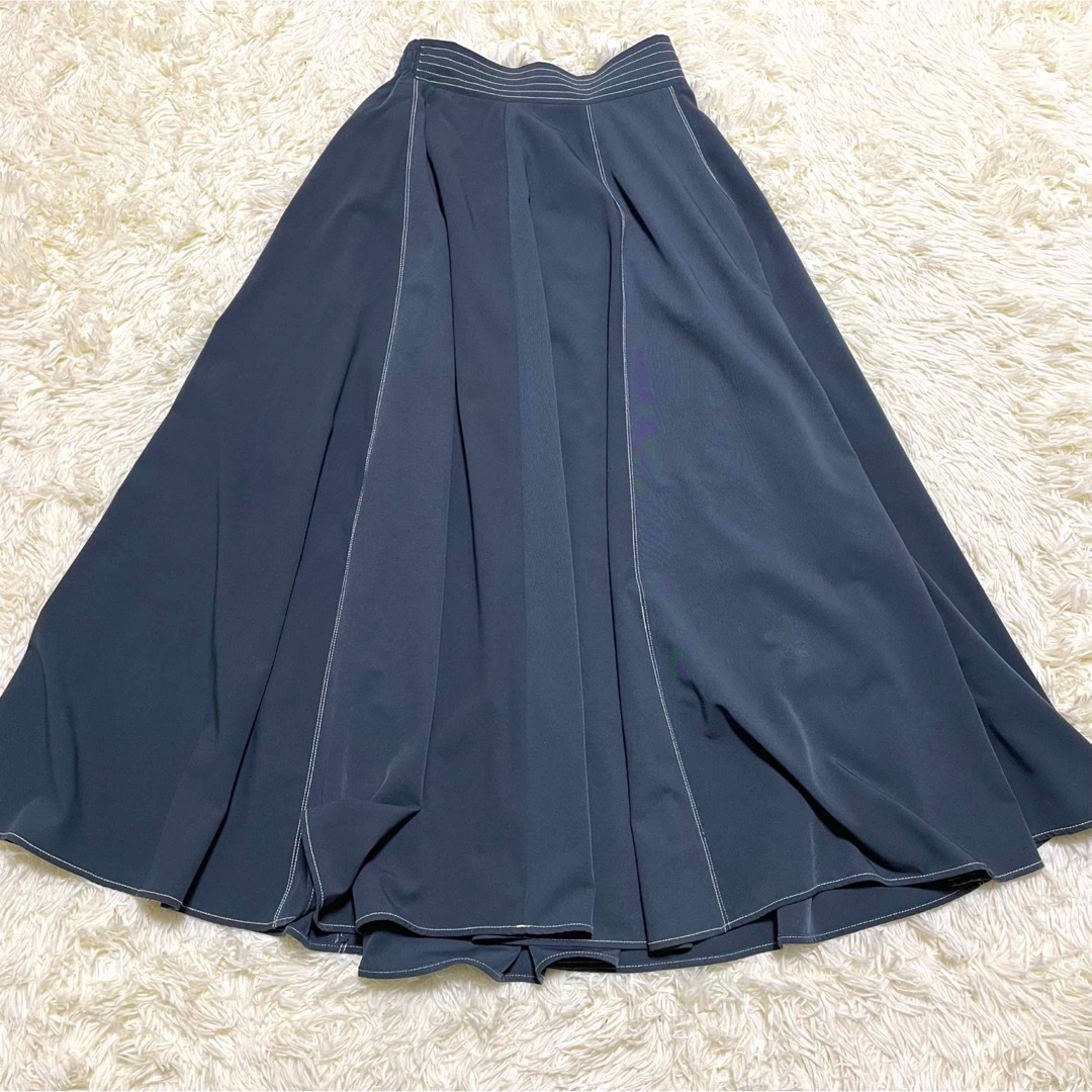 archives(アルシーヴ)の美品　アルシーヴ　ダークグレー　ロングスカート レディースのスカート(ロングスカート)の商品写真