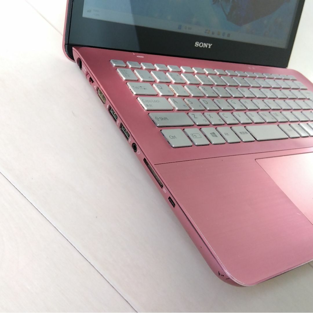 VAIO(バイオ)の専用✨てぃあら様✨VAIO！ピンク✨高速SSD搭載✨SONYノートパソコン✨79 スマホ/家電/カメラのPC/タブレット(ノートPC)の商品写真