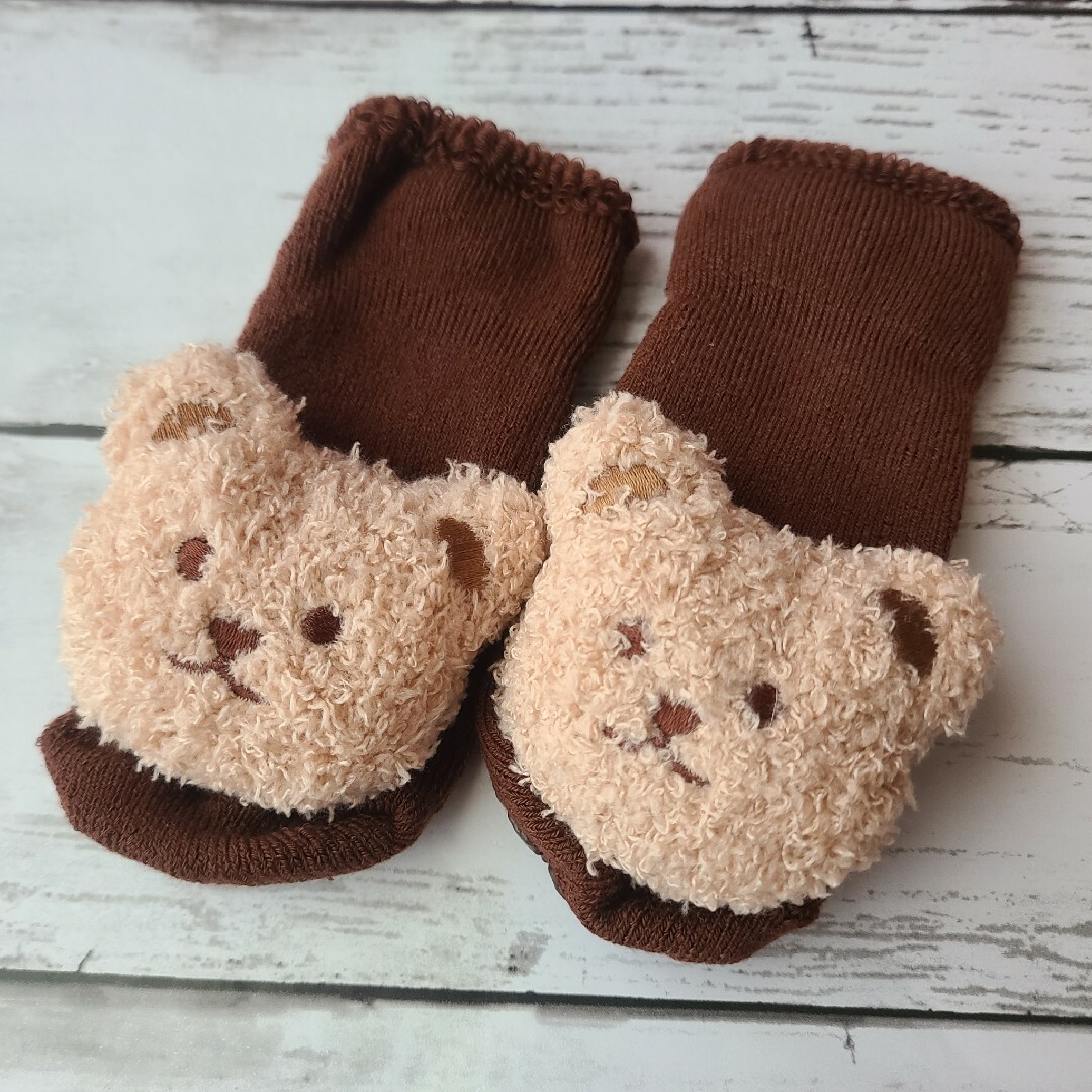 【新入荷♡新品】ベビー くま 靴下 ファーストソックス 滑り止め 子供 キッズ/ベビー/マタニティのこども用ファッション小物(靴下/タイツ)の商品写真