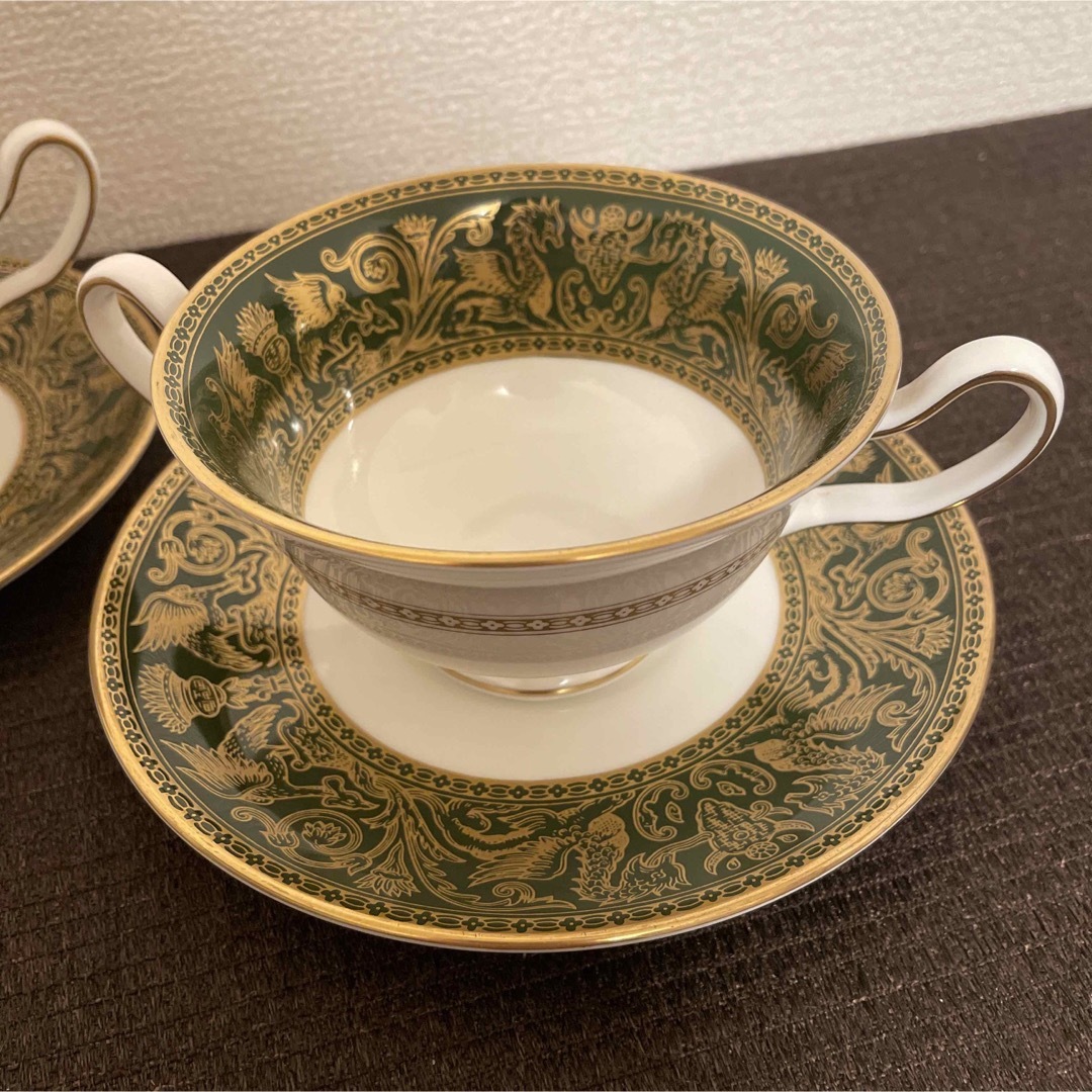 WEDGWOOD(ウェッジウッド)のウェッジウッド　フロレンティーン　グリーンゴールド　スープ　カップ&ソーサー インテリア/住まい/日用品のキッチン/食器(グラス/カップ)の商品写真