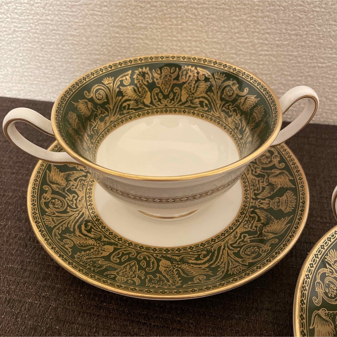 WEDGWOOD(ウェッジウッド)のウェッジウッド　フロレンティーン　グリーンゴールド　スープ　カップ&ソーサー インテリア/住まい/日用品のキッチン/食器(グラス/カップ)の商品写真