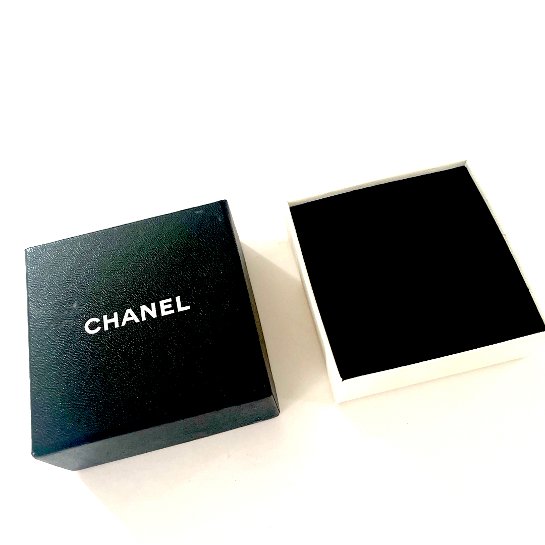 CHANEL(シャネル)の☆CHANEL☆ラインストーン☆ピアス☆003☆ レディースのアクセサリー(ピアス)の商品写真