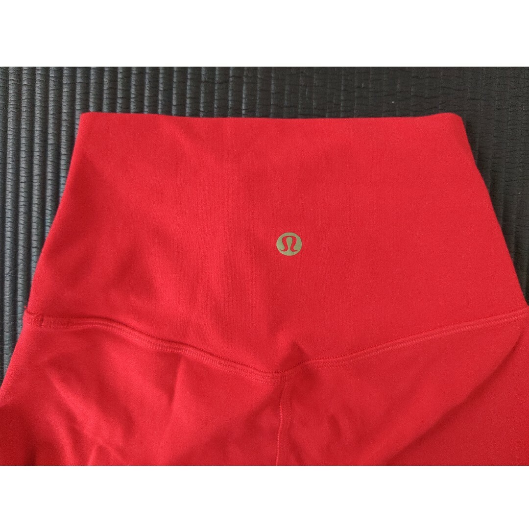 lululemon(ルルレモン)の週末セール　ルルレモン ALIGN Asian fit 24” XS スポーツ/アウトドアのトレーニング/エクササイズ(ヨガ)の商品写真