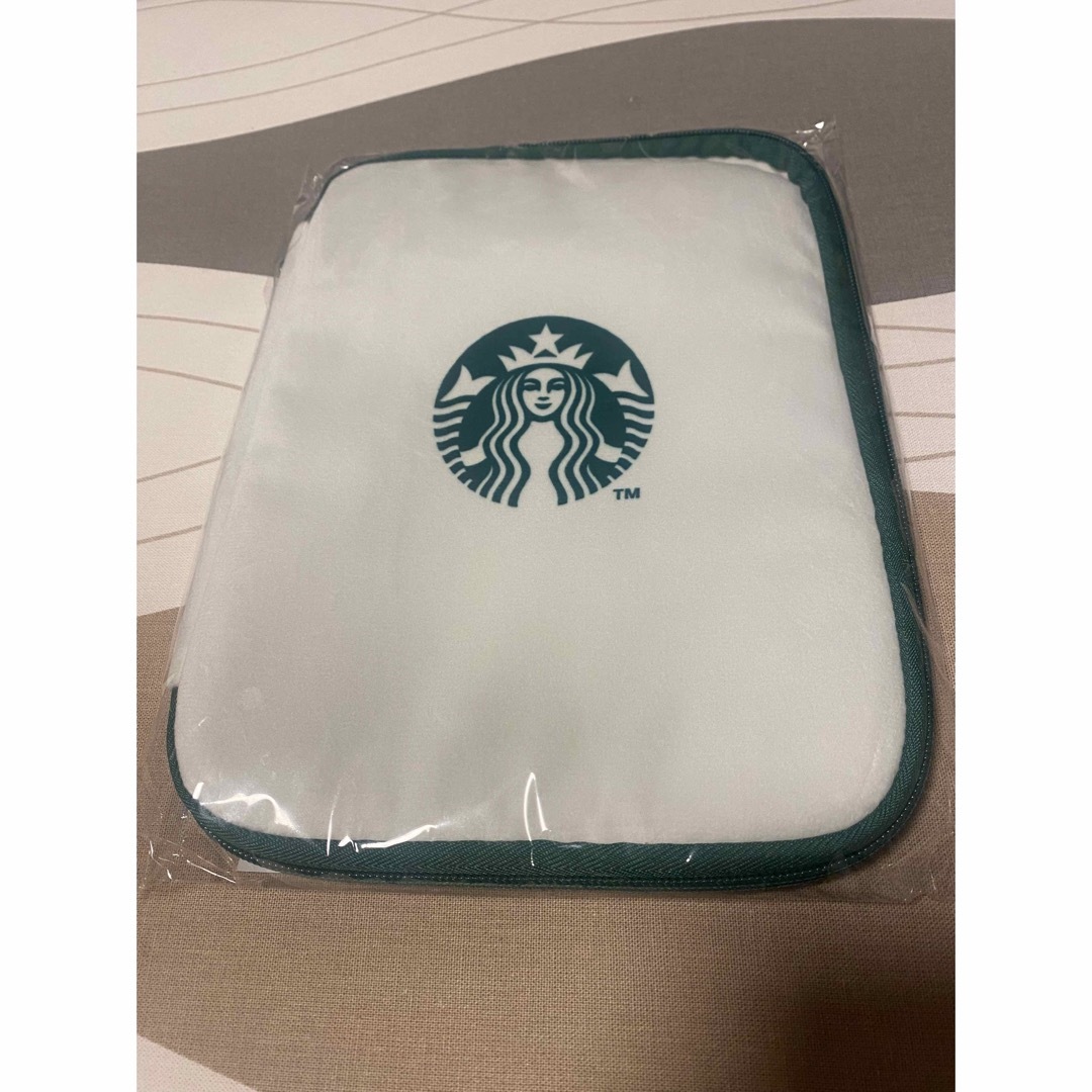 Starbucks(スターバックス)のスターバックス 福袋 2024 リバーシブルマルチケース レディースのファッション小物(ポーチ)の商品写真