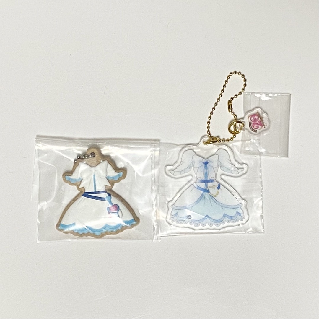 プリキュア一番くじ　ホワイト　コスチュームアクリルチャーム　クッキーチャーム エンタメ/ホビーのおもちゃ/ぬいぐるみ(キャラクターグッズ)の商品写真