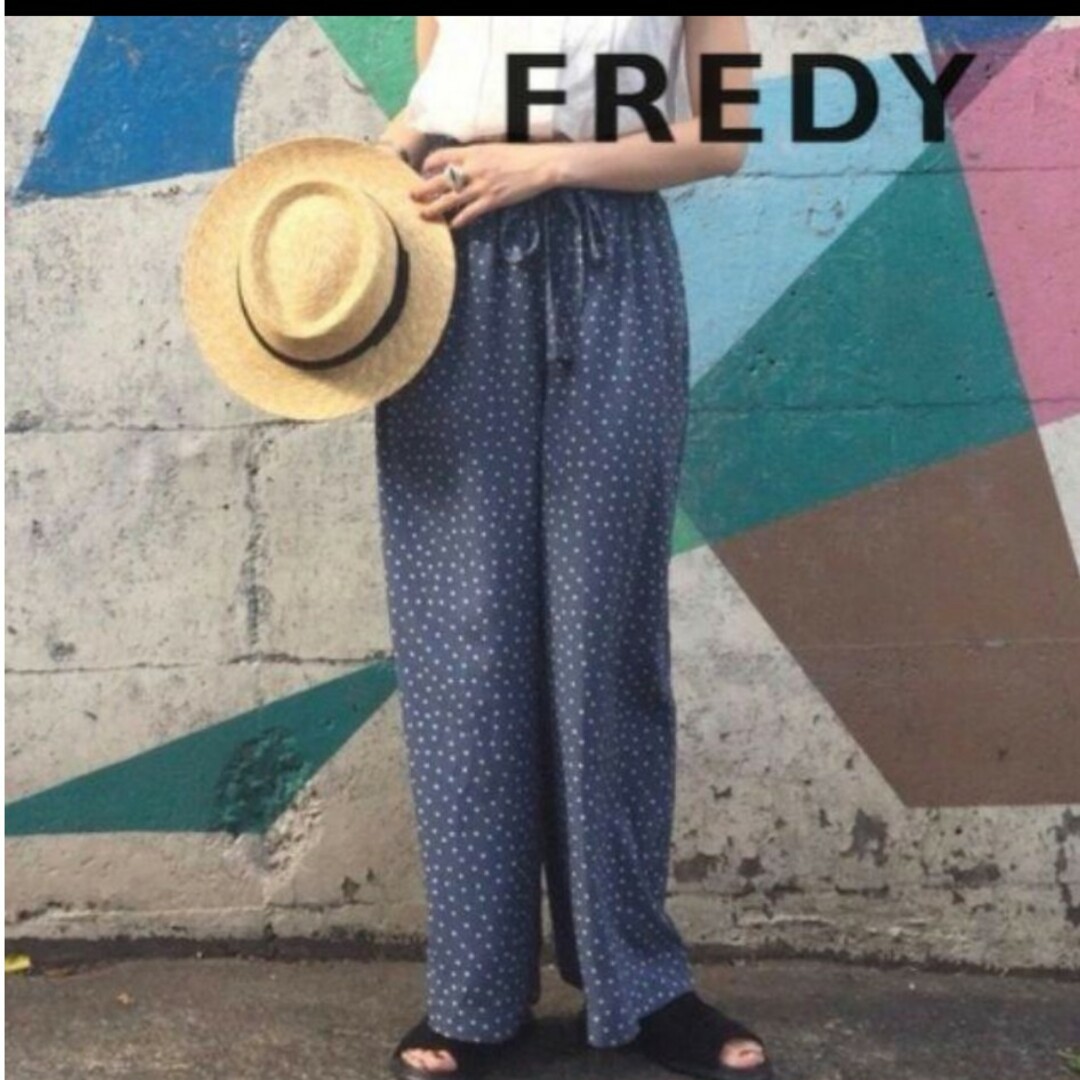 fredy(フレディ)の【送料無料レディース】fredyドットギャザーワイドパンツ　水色　S レディースのパンツ(カジュアルパンツ)の商品写真