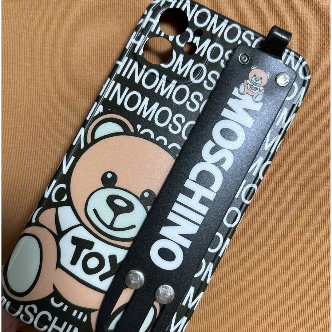 MOSCHINO(モスキーノ)のMOSCHINO(モスキーノ) iPhoneケース スマホ/家電/カメラのスマホアクセサリー(iPhoneケース)の商品写真