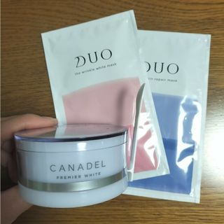 デュオ(DUO)のカナデルプレミアホワイト　残量6割　おまけ付き！(オールインワン化粧品)