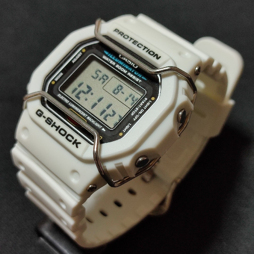 G-SHOCK バンパープロテクター DW-5600  GW-M5610 社外② メンズの時計(腕時計(デジタル))の商品写真