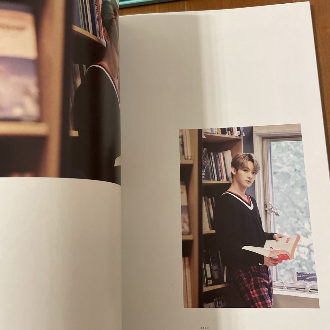 Stray Kids(ストレイキッズ)のStrayKids Stay in London Photobook 写真集 エンタメ/ホビーのCD(K-POP/アジア)の商品写真