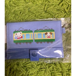 ファミリア(familiar)の【完売品】☆ファミリア　電車柄　パスケース☆可愛い　定期入れ　お出かけ　男の子(定期入れ)