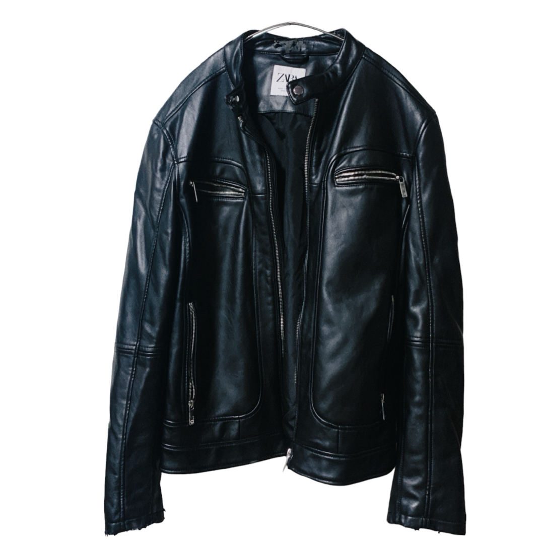 ZARA(ザラ)のZARA エコレザー　メンズ　ライダーズ　ジャケット　USA-M サイズ　黒 メンズのジャケット/アウター(ライダースジャケット)の商品写真