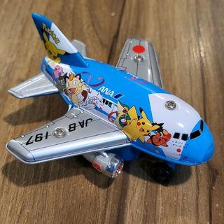 ANA(全日本空輸) - ANA　ピカチュウ　チョロQ　飛行機　おもちゃ