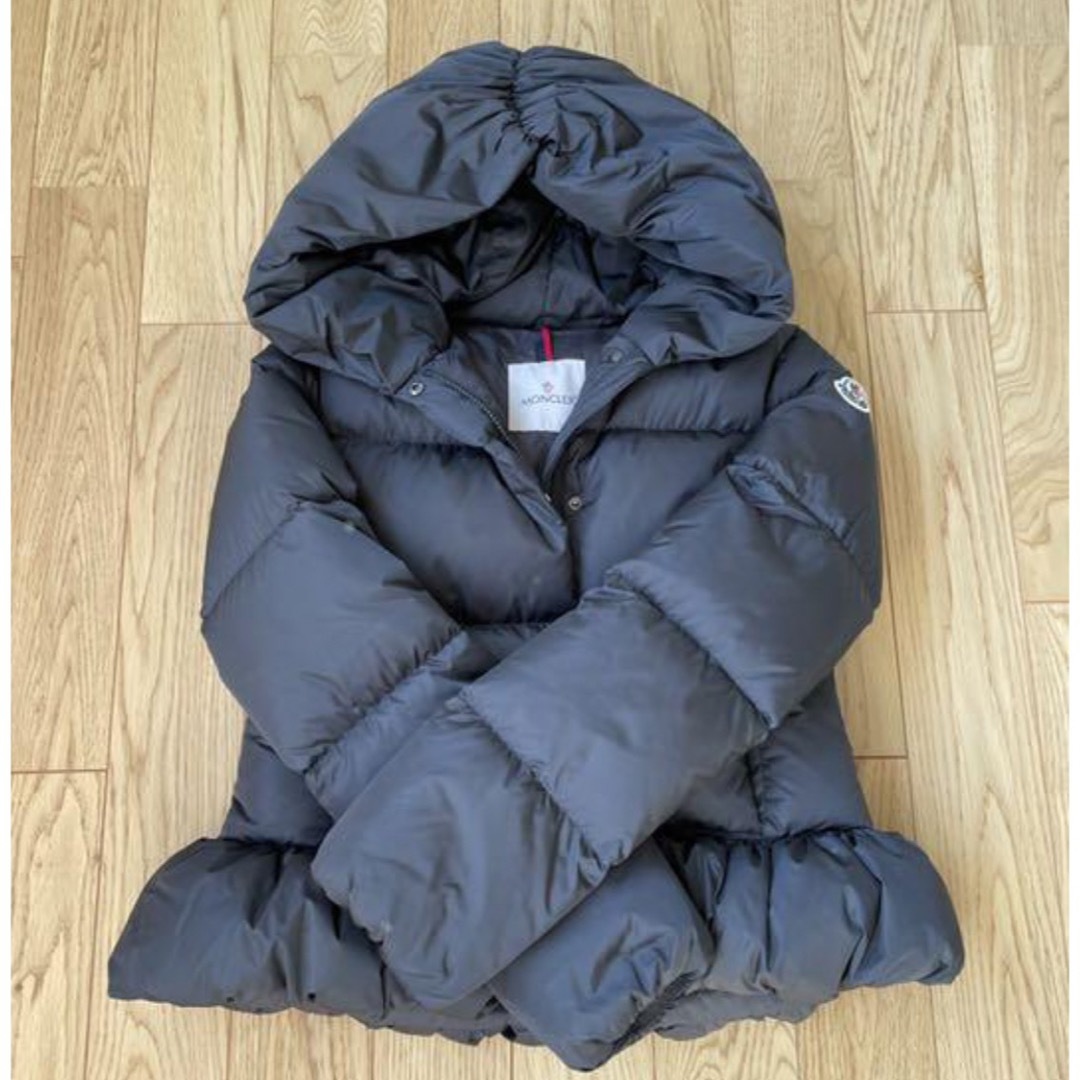 美品　MONCLER CAYOLLE 14A 大人S〜Msize相当　正規品レディース