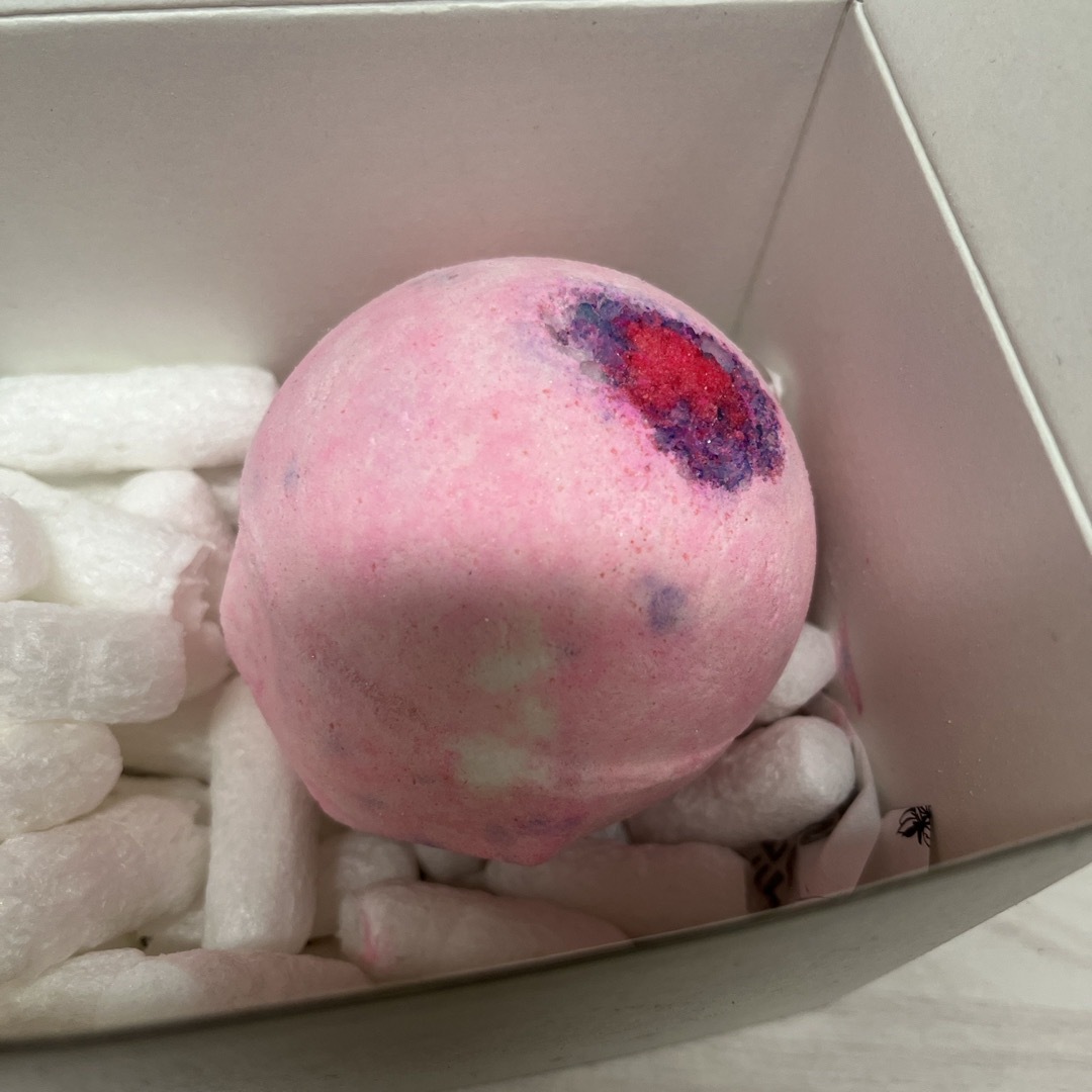 LUSH(ラッシュ)のLUSH 桜日記 コスメ/美容のボディケア(入浴剤/バスソルト)の商品写真