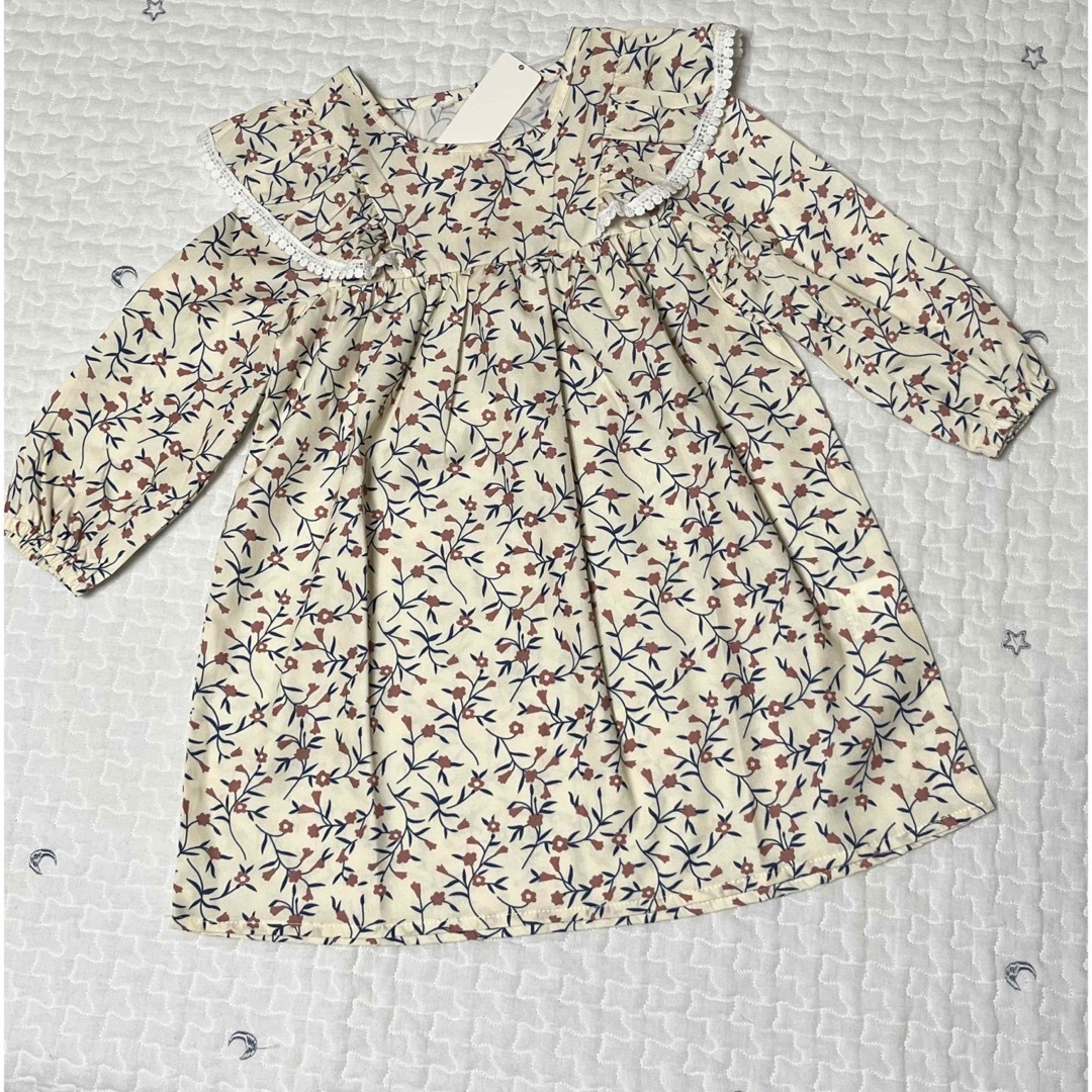 ワンピース　花柄　総柄　100cm　クリーム×ピンク　韓国子供服 キッズ/ベビー/マタニティのキッズ服女の子用(90cm~)(ワンピース)の商品写真