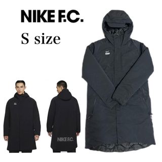 ナイキ(NIKE)の【超美品】NIKE F.C. 中綿ベンチコート　ブラック　Sサイズ(ダウンジャケット)