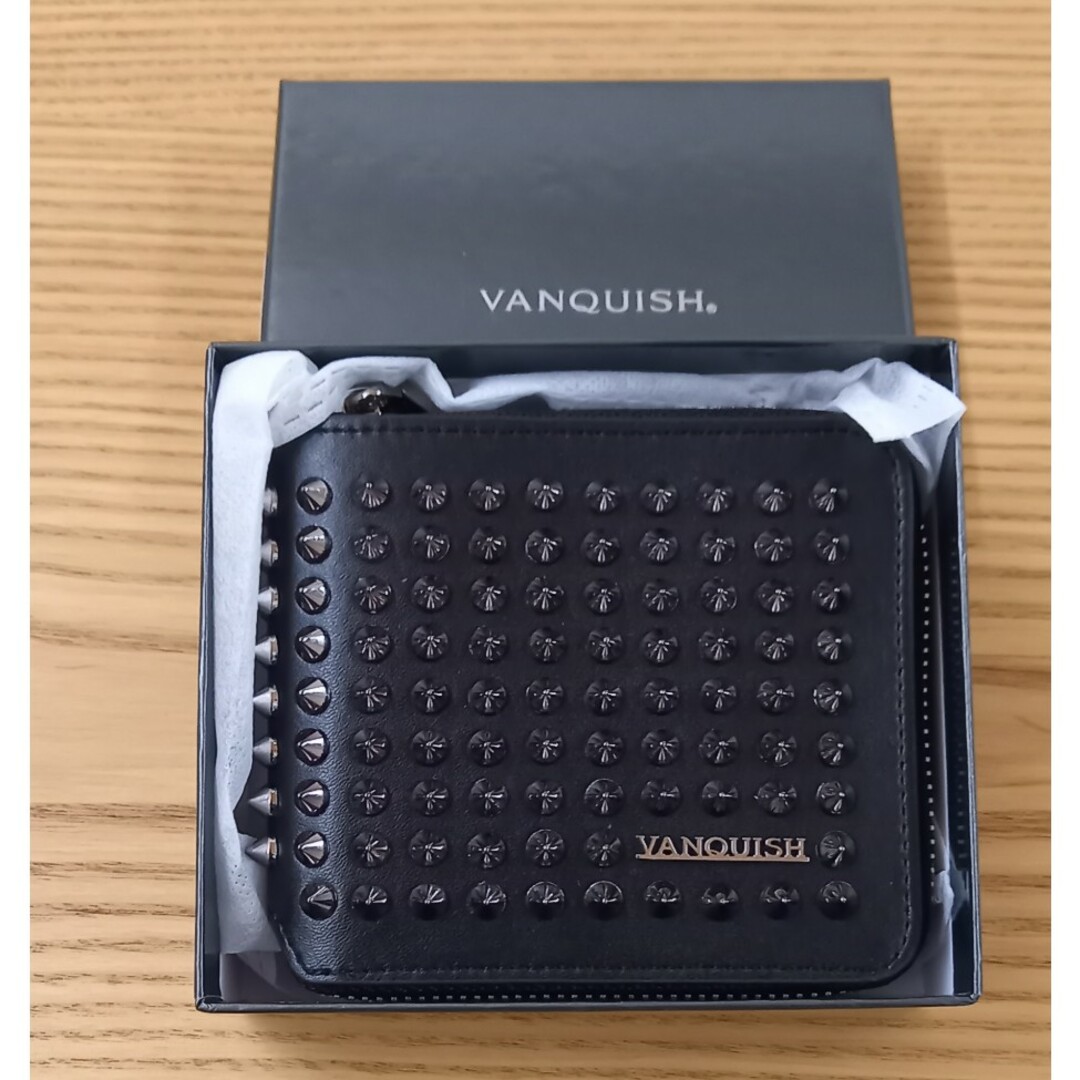 VANQUISH(ヴァンキッシュ)のVANQUISH メンズ二つ折り財布 メンズのファッション小物(折り財布)の商品写真