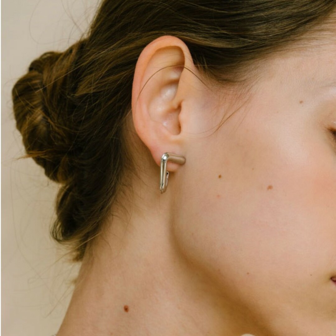 p35 triangle gold earrings レディースのアクセサリー(ピアス)の商品写真
