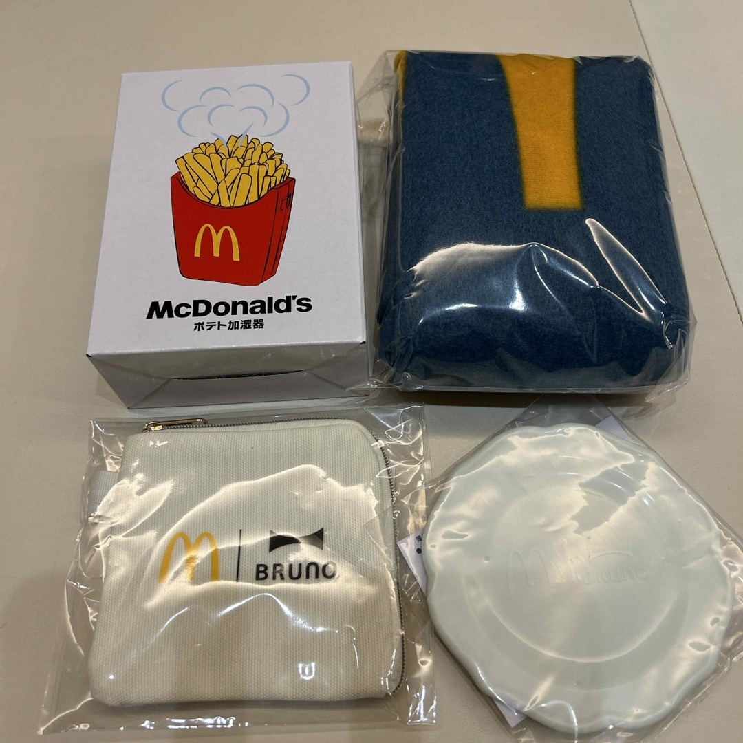 マクドナルド(マクドナルド)のお値引きします！マクドナルド✖️BRUNO 福袋　2024 エンタメ/ホビーのコレクション(ノベルティグッズ)の商品写真