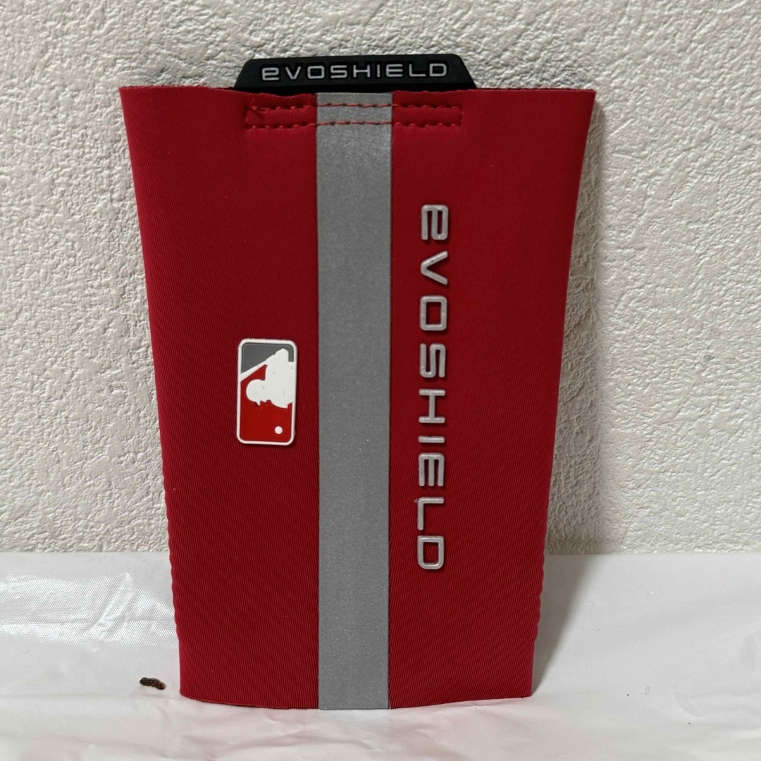 アクセサリー新品 Evoshield リストガード SRZ-PROレッド Mサイズ 限定