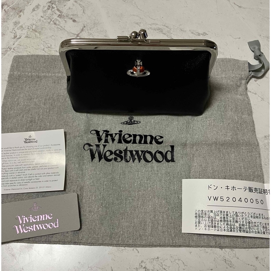 Vivienne Westwood(ヴィヴィアンウエストウッド)の未使用品 ヴィヴィアンウエストウッド ポーチ ディアマンテ オーブ レザー 黒 レディースのファッション小物(ポーチ)の商品写真