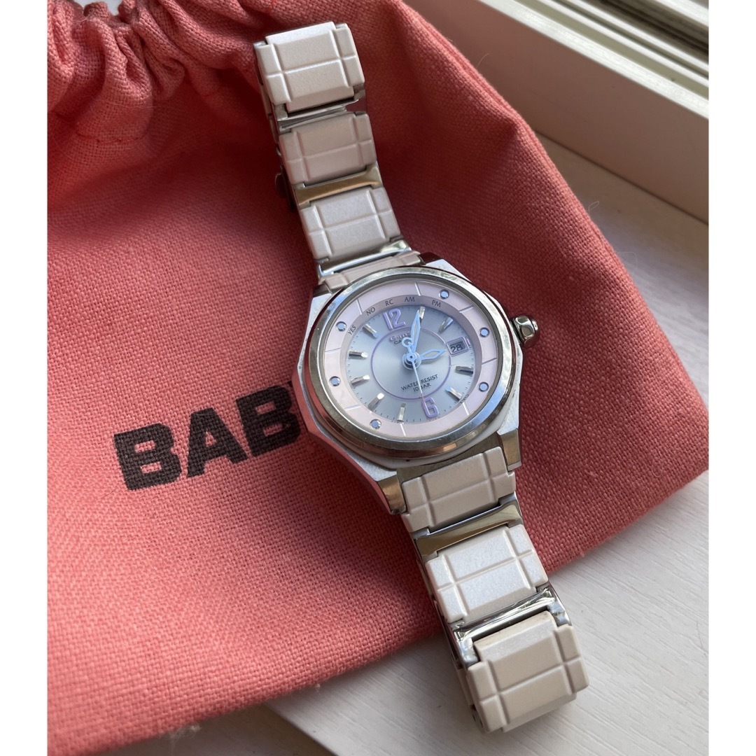 Baby-G(ベビージー)の【稼働中】ベビーG電波ソーラー腕時計28㎜シルバー／うすいピンク(*^_^*) レディースのファッション小物(腕時計)の商品写真