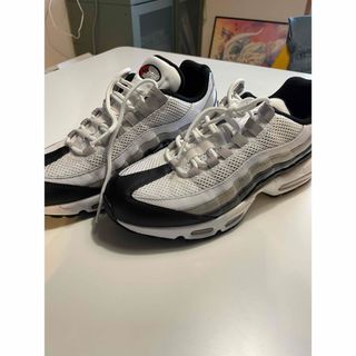 ナイキ(NIKE)のNIKE  WHITE/BLACK AIR MAX 95(スニーカー)