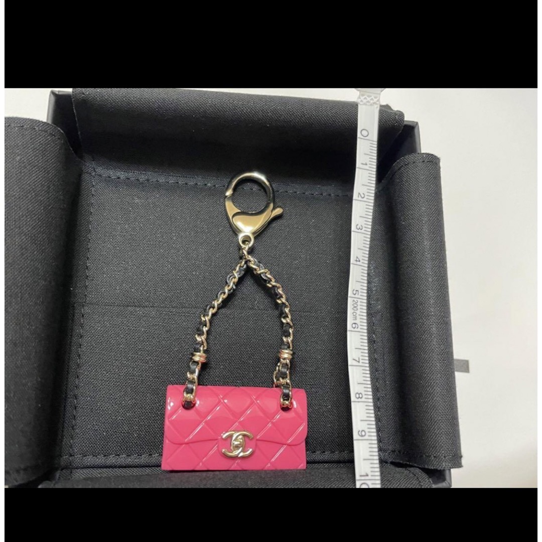 CHANEL - CHANEL シャネル マトラッセ キーホルダー ピンク CHANEL - CHANEL シャネル マトラッセ キーホルダー ピンク