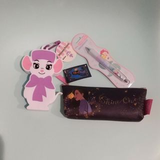 ディズニー(Disney)の【美品】Disney ペンケース 文具(ペンケース/筆箱)