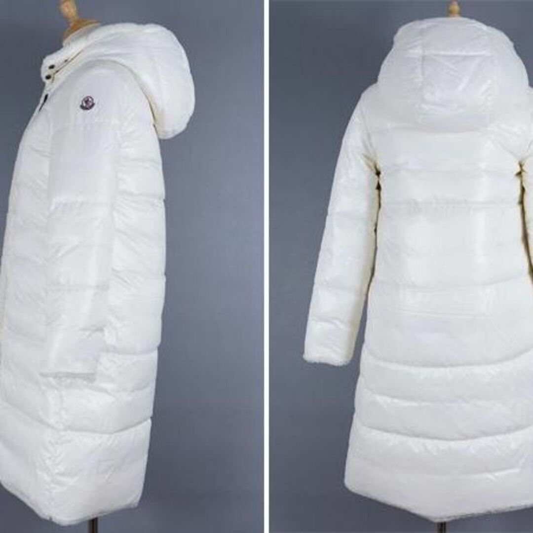 MONCLER(モンクレール)の美品 モンクレール BAGAUD ボア リバーシブル 12A 白 国内正規品 レディースのジャケット/アウター(ダウンジャケット)の商品写真