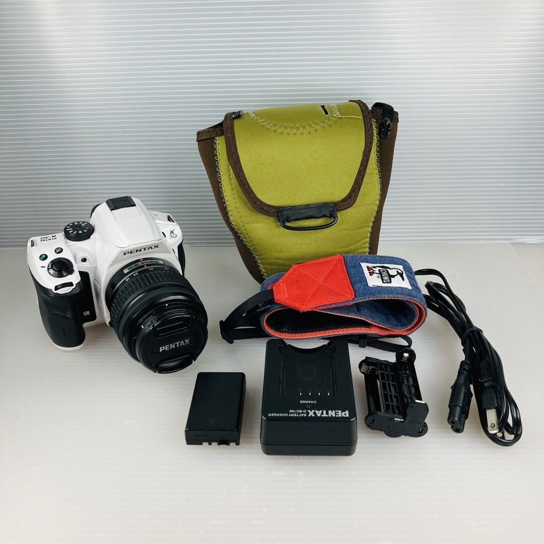 スマホ/家電/カメラPENTAX ペンタックス デジタルカメラ K-30 一眼レフカメラ
