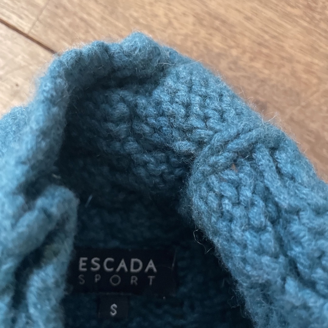 ESCADA(エスカーダ)のエスカーダ　ECADA SPORTS レディースのワンピース(ひざ丈ワンピース)の商品写真